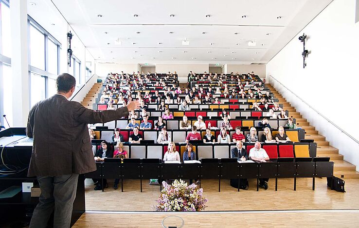 Begrüßung Erstsemester im Audimax