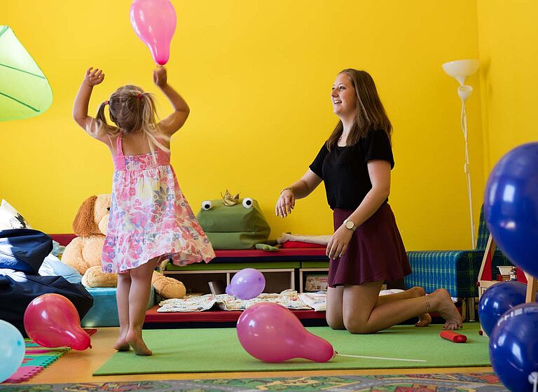 Mutter und Kind in der Fachhochschule