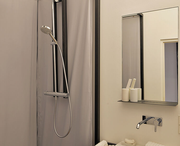 Das Bild zeigt das Bad des zweiten Musterzimmers