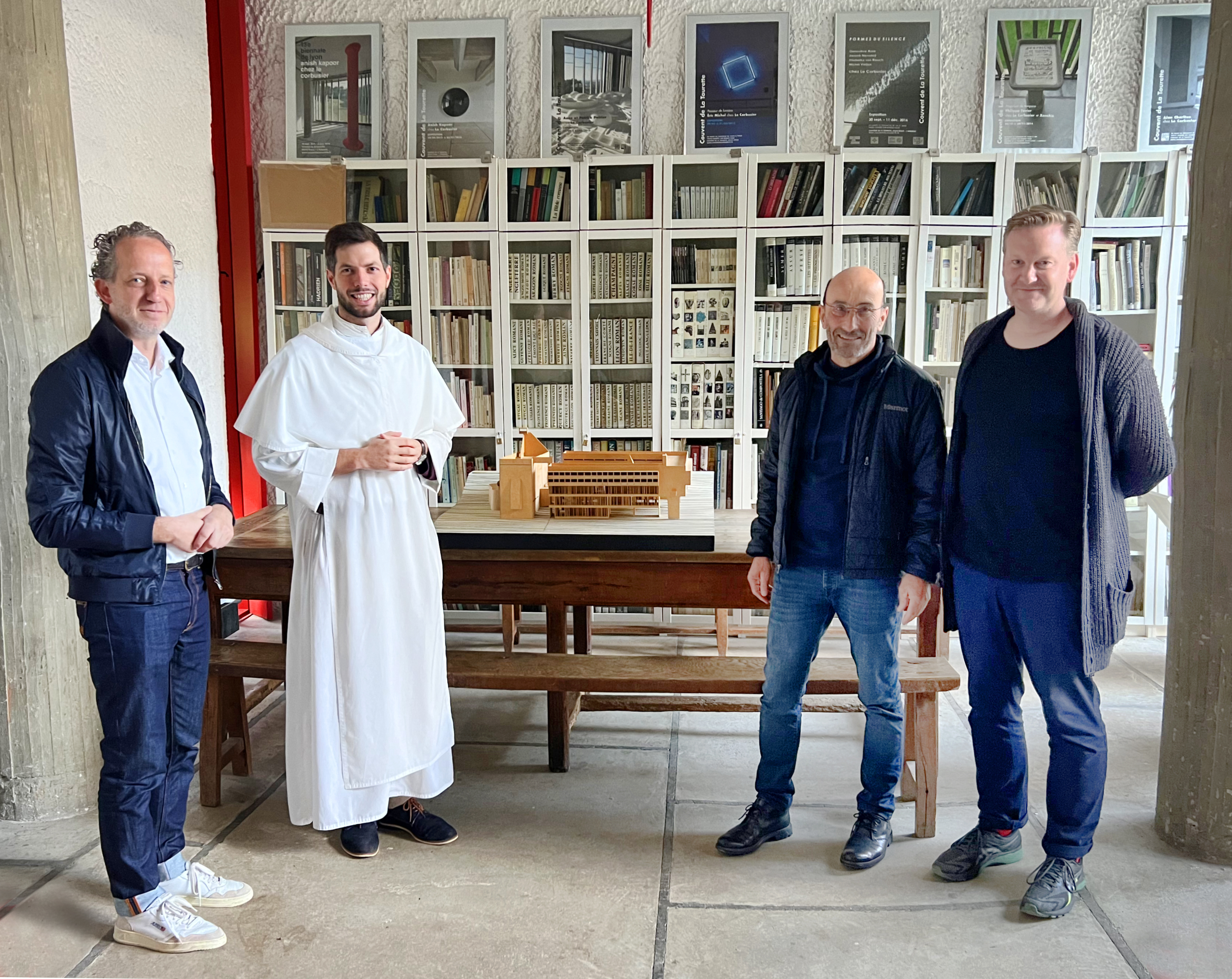 Foto (v.l.n.r.): Prof. Johannes Pellkofer, Dominikanerbruder Charles Desjobert, Prof. Bernhard Haag, Prof. Florian van het Hekke