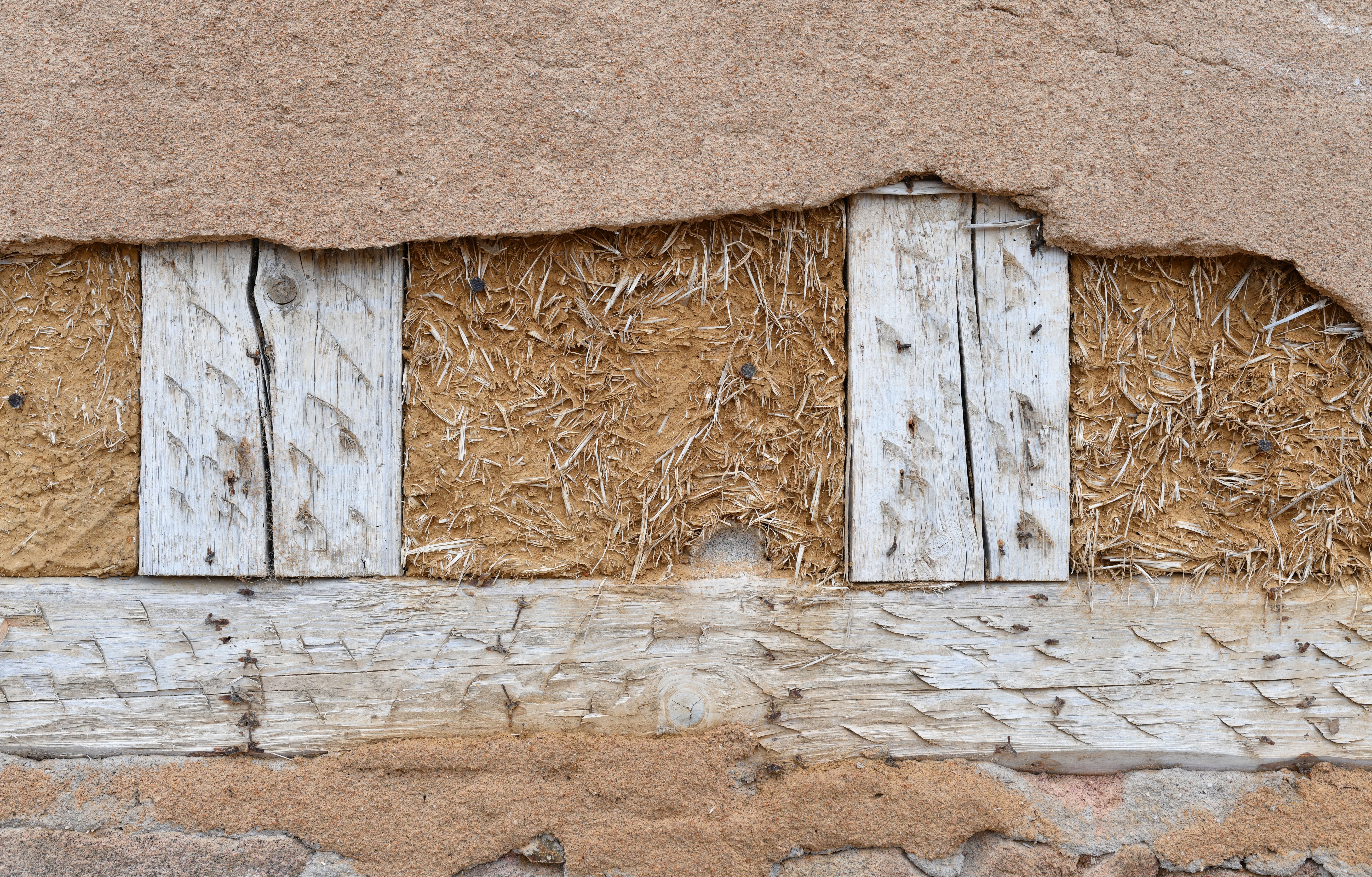 Detail an einem maroden Fachwerkhaus